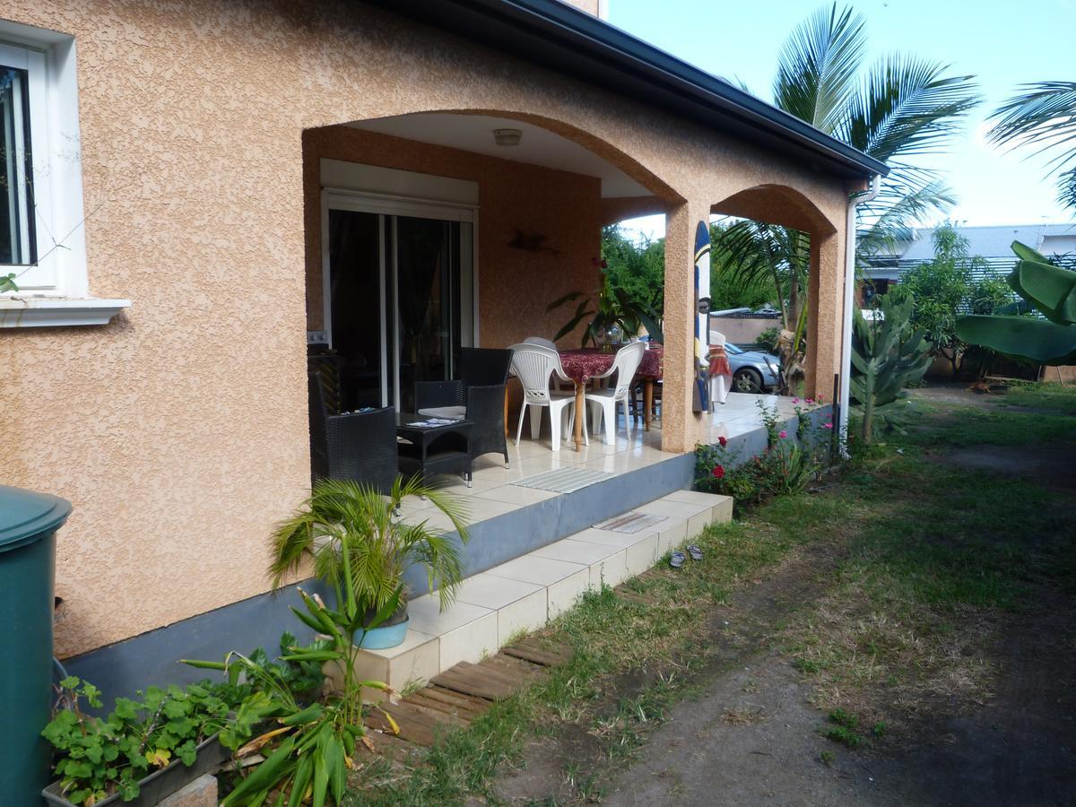 Chez Chouchou Bed & Breakfast Riviere Saint-Louis Exterior photo