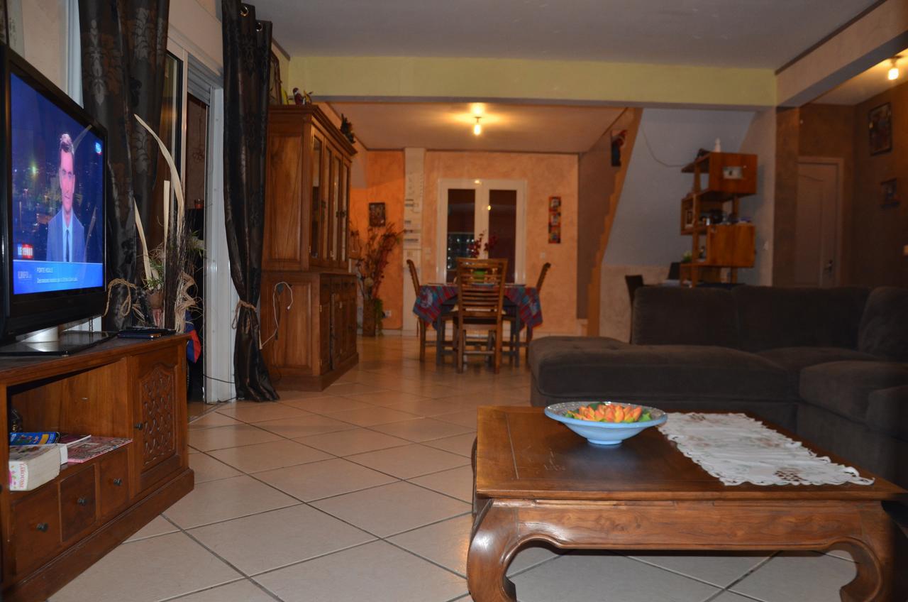 Chez Chouchou Bed & Breakfast Riviere Saint-Louis Exterior photo